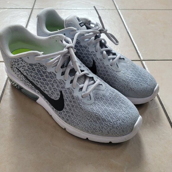 Nike AirMax Sneakers - Picture 2 of 6